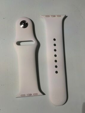 Apple Light Blush Silicone Sport Band
